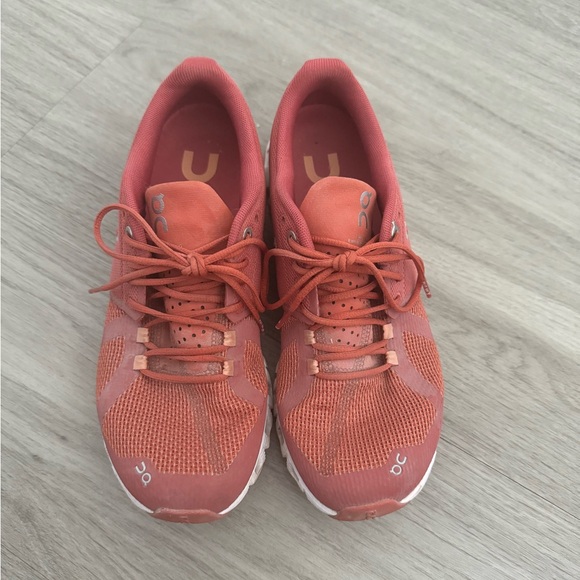 On Cloud Chilli Rust Trainer Running Sneakers Womens - Size 8 - Picture 1 of 8